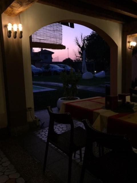 Casa Rosa Bed & Breakfast San Giuliano Milanese Exterior photo